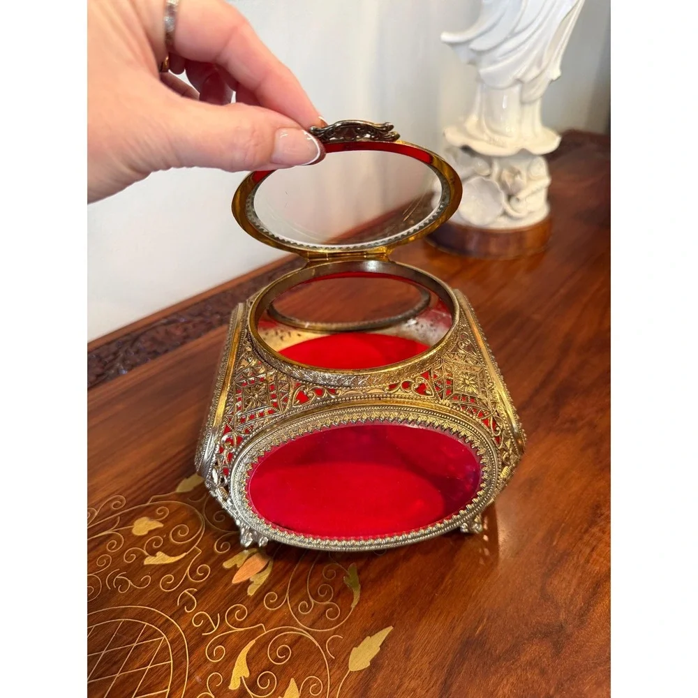 Vintage Ormolu Jewelry Casket Red Velvet Beveled Glass Box - Picture 11 of 17